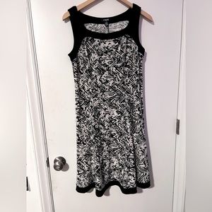Gorgeous Ladies L black and white dress by Chaps